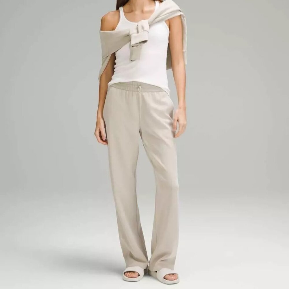 Lululemon $128 Softstreme High-Rise Pant Regular Mojave Tan Sz 20 NWT!